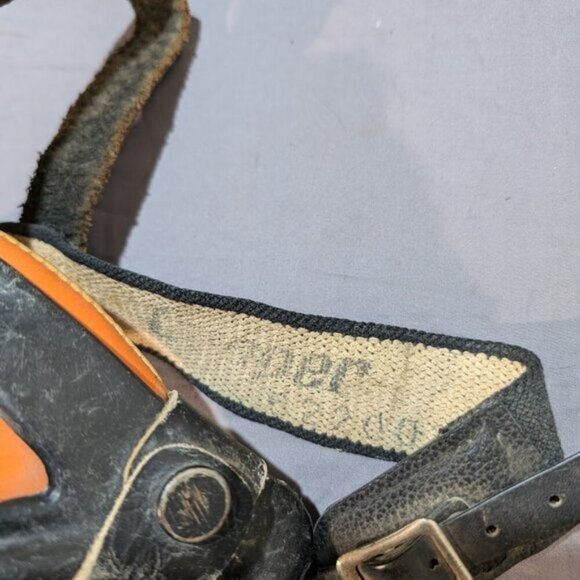 Vintage Baseball Catchers Mask - Picture 2 of 8